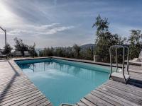 Bazén v ubytovaní Agriturismo La Forra alebo v jeho blízkosti