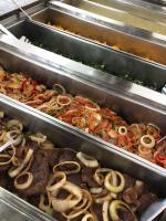 Jídlo v hotelu nebo okolí