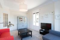 Televízia a/alebo spoločenská miestnosť v ubytovaní Atlantic - Iberorent Apartments