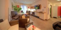 TV a/nebo společenská místnost v ubytování Parkhotel Neubauer