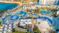Adams Beach Hotel & Spaの敷地内または近くにあるプール