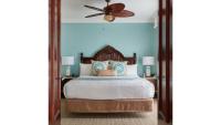 Ein Bett oder Betten in einem Zimmer der Unterkunft Cheeca Lodge &amp; Spa