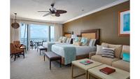 Ein Bett oder Betten in einem Zimmer der Unterkunft Cheeca Lodge &amp; Spa