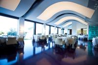 Reštaurácia alebo iné gastronomické zariadenie v ubytovaní Hotel & Winery Señorío de Nevada