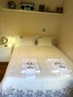 Postel nebo postele na pokoji v ubytování Annex bedroom-Oporto Garden