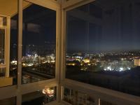 Nespecifikovaný výhled na destinaci Benalmádena nebo výhled na město při pohledu z apartmánu