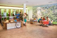 Hostia v ubytovaní Explorer Hotel Zillertal