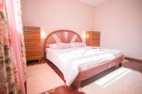 Posteľ alebo postele v izbe v ubytovaní Comfortable Villa Marinela with Pool and Garden