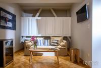 Posezení v ubytování Candia Suites & Rooms