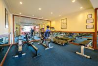 Fitness centrum a/nebo fitness zařízení v ubytování Seaview Patong Hotel - SHA Plus