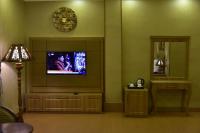Parezh Hotelにあるテレビまたはエンターテインメントセンター