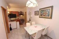 Kuchyň nebo kuchyňský kout v ubytování Apartments Daria