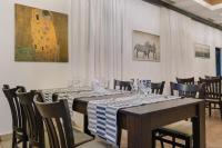 En restaurant eller et andet spisested på Eco Hotel Zdravetz