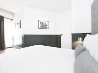 Gallery image of LivinParis - Luxury 3 Bedrooms République I in Paris