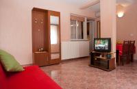 TV a/nebo společenská místnost v ubytování Apartments Kraljic