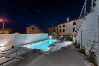 Bazén v ubytovaní Casa Mia Apartments alebo v jeho blízkosti