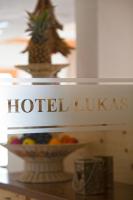 Certyfikat, podpis lub inny dokument wystawiony w obiekcie Hotel Lukas
