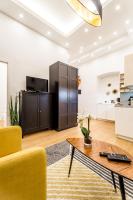 Kuchyň nebo kuchyňský kout v ubytování Hello Downtown Apartment - Movie