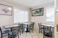 Grundriss der Unterkunft Econo Lodge Sturbridge Route 20