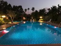 Bazén v ubytování Saree Lagoon Villa Koh Samui nebo v jeho okolí