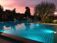 Bazén v ubytování Saree Lagoon Villa Koh Samui nebo v jeho okolí