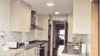 Kuchyň nebo kuchyňský kout v ubytování Jie Apartment