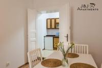 Kuchyňa alebo kuchynka v ubytovaní J&J Apartments, Szeroka 25 Apartament 7