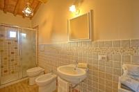 Kúpeľňa v ubytovaní Villa Bonriposo by PosarelliVillas