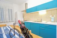 Kuchyňa alebo kuchynka v ubytovaní Apartment Nino Savudrija