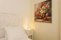 Postel nebo postele na pokoji v ubytování Mary Suites Chania