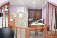 Posezení v ubytování Apartment Vacarisses Torreblanca Estación, Piscina Privada