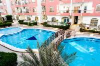 Bazén v ubytování Desert Pearl Apartment nebo v jeho okolí