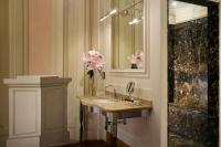 Palazzo Niccolini al Duomo Residenza D'Epocaにあるバスルーム