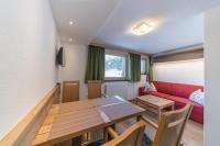A seating area at Das Hochegg - Apartments