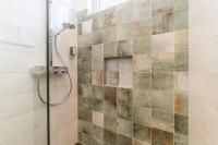 A bathroom at Das Hochegg - Apartments