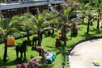 Ein Garten an der Unterkunft Chomview Resort