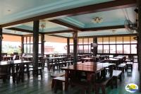 Ein Restaurant oder anderes Speiselokal in der Unterkunft Chomview Resort 