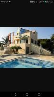 Bazén v ubytovaní Provarma hills luxury villa gerani alebo v jeho blízkosti