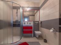 Kúpeľňa v ubytovaní Apartament Metropolia typu deluxe, free WiFi, FV