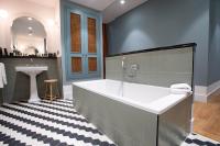 A bathroom at Soho Boutique Congreso