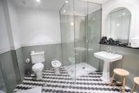 A bathroom at Soho Boutique Congreso