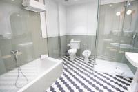 A bathroom at Soho Boutique Congreso
