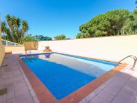 The swimming pool at or close to Apartment Velazquez-2 by Interhome