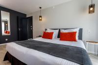 Uma cama ou camas num quarto em Sport Hotel Gym + SPA