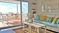 Posedenie v ubytovaní Amazing seaview apartment with terrace & parking - Casa ArteVida