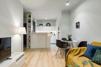 Kuchyňa alebo kuchynka v ubytovaní Mennica Residence Chic Apartment