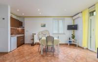 Kuchyň nebo kuchyňský kout v ubytování Apartment Complex Iris