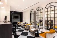 Eurostars Puerta Realにあるテレビまたはエンターテインメントセンター