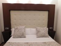 Postel nebo postele na pokoji v ubytování Hospedium Hotel Cañitas Maite Boutique