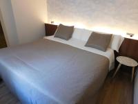 Postel nebo postele na pokoji v ubytování Hospedium Hotel Cañitas Maite Boutique